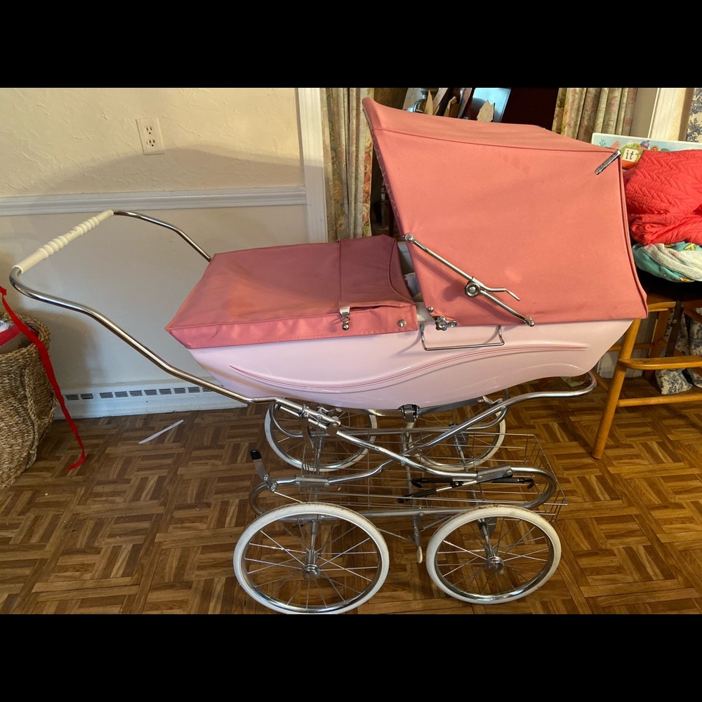 COPY - COPY - A almost new Silver cross baby pram